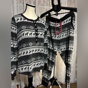 Cuddl Duds Black & White ladies Size Small Pajama Set very soft drawstring pant